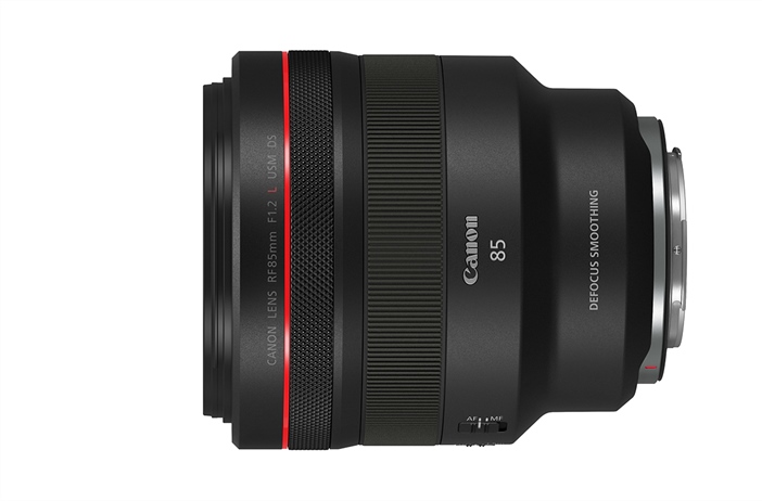 Leaked images of the upcoming Canon RF 70-200 F2.8L IS USM and Canon RF...