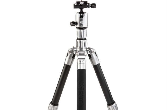 Deal: MEFOTO RoadTrip S Travel Tripod (Aluminum, Titanium)