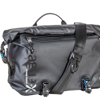 Deal of the Day: miggo Agua Stormproof Messenger 75