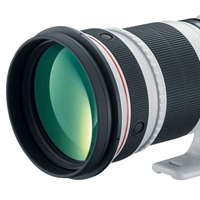 Rumor: Two new big white lenses to come this Photokina?