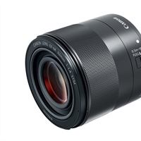 Canon officially announces the EF-M 32mm 1.4