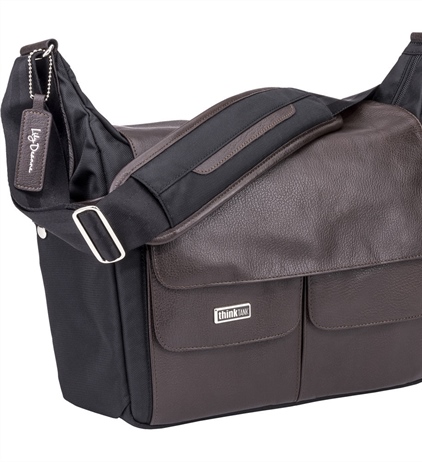 Deal of the Day: Lily Deanne Mezzo Premium-Quality Camera Bag