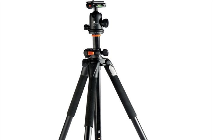 Flash Deal: Vanguard Alto Pro tripod $90 savings