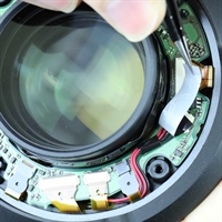 Lenrentals peeks inside the RF 50mm 1.2L USM